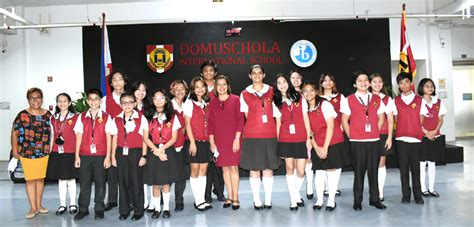 Domuschola International School .
